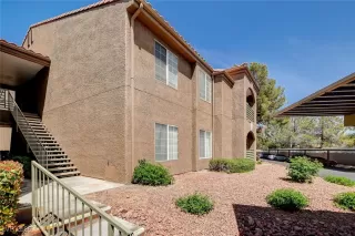 Photo #1: 2647880 Listing