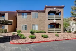 Photo #2: 2647880 Listing