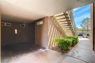 Photo #3: 2647880 Listing