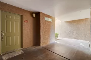 Photo #4: 2647880 Listing