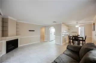 Photo #3: 2647889 Listing