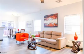 Photo #1: 2647950 Listing 