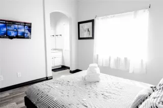 Photo #5: 2647950 Listing 
