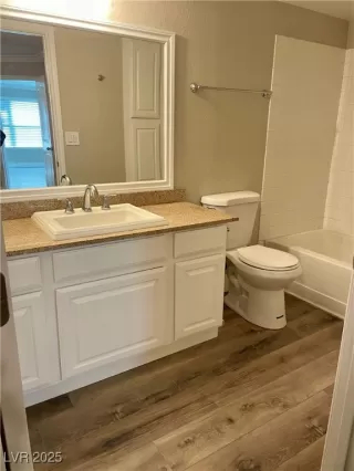 Photo #6: 2647952 Listing