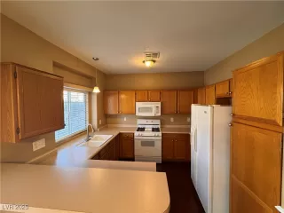 Photo #5: 2647962 Listing 