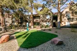 Photo #1: 2647963 Listing 