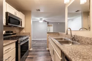 Photo #6: 2647963 Listing 