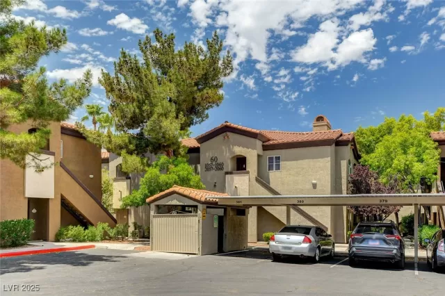 MLS: 2648053 Condo For Sale