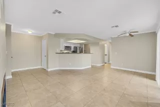 Photo #4: 2648055 Listing 