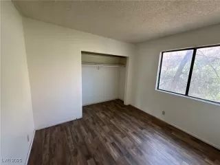 Photo #6: 2648101 Listing 