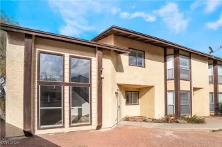 Photo #4: 2648103 Listing