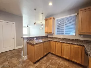 Photo #6: 2648147 Listing 