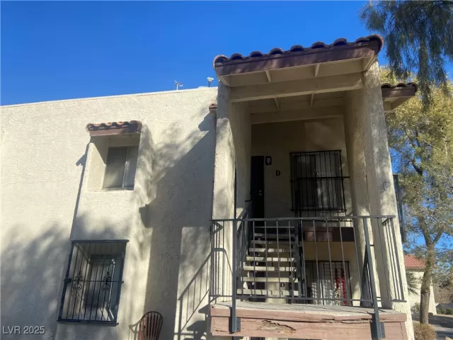 MLS: 2648148 Condo For Sale