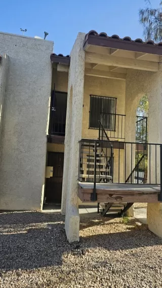 Photo #1: 2648148 Listing 