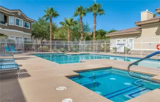 Photo #3: 2648152 Listing 