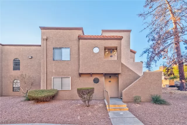 MLS: 2648177 Condo For Sale