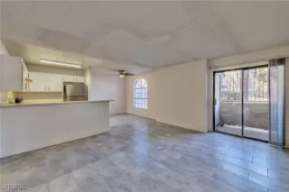 Photo #1: 2648177 Listing 