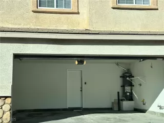 Photo #2: 2648183 Listing 