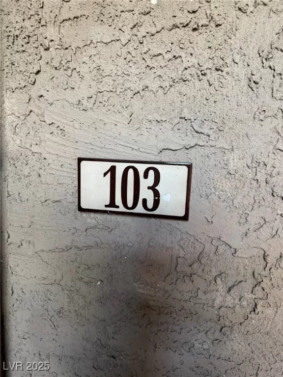 MLS: 2648232 Condo For Sale