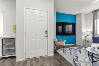 Photo #2: 2648246 Listing