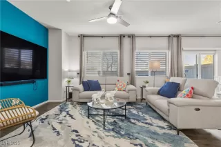 Photo #3: 2648246 Listing