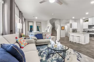 Photo #6: 2648246 Listing