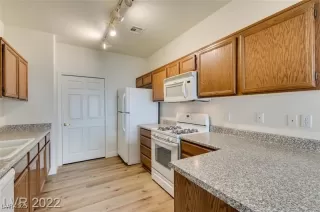 Photo #4: 2648260 Listing 