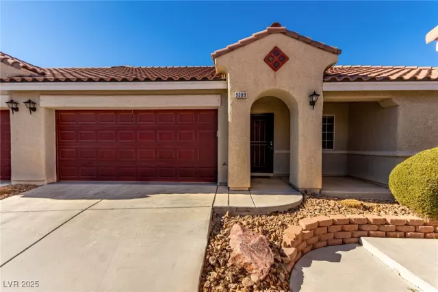 MLS: 2648264 Condo For Sale