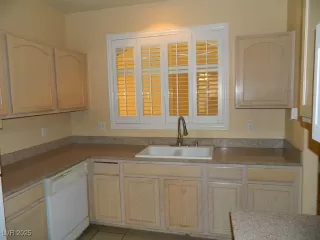 Photo #1: 2648283 Listing 