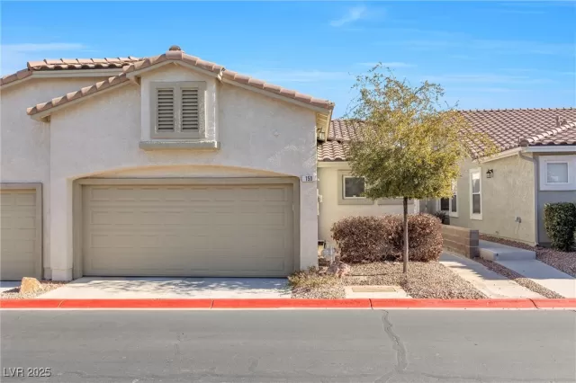 MLS: 2648293 Condo For Sale