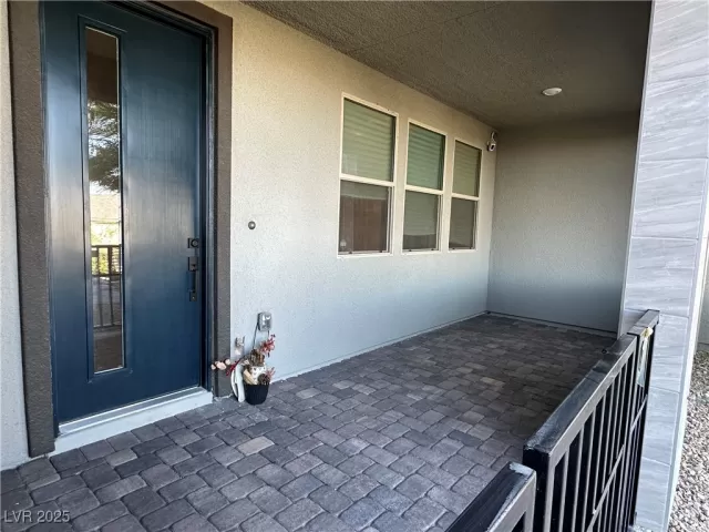 MLS: 2648315 Condo For Sale