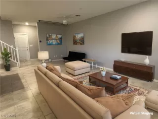 Photo #2: 2648315 Listing 