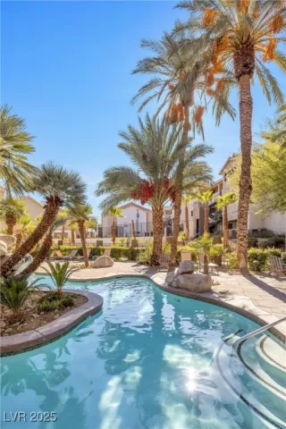 Photo #2: 2648327 Listing 