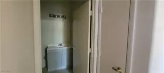 Photo #4: 2648328 Listing 