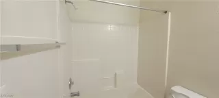 Photo #5: 2648328 Listing 