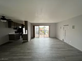 Photo #4: 2648420 Listing 