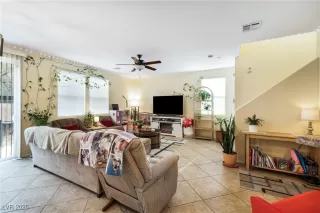 Photo #3: 2648432 Listing 