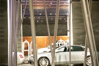 Photo #3: 2648455 Listing 