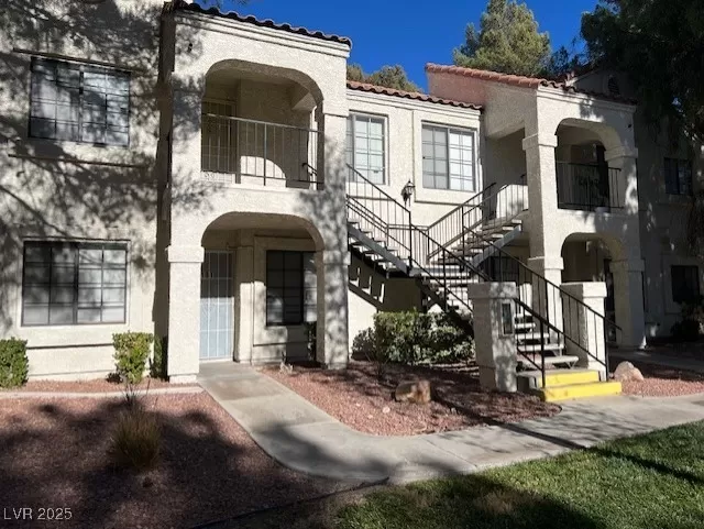 MLS: 2648468 Condo For Sale