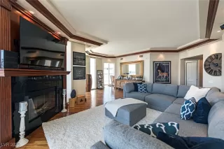 Photo #1: 2648516 Listing