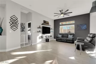 Photo #1: 2648527 Listing 