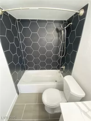 Photo #2: 2648560 Listing 