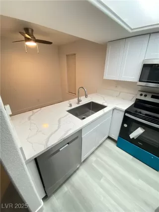 Photo #4: 2648560 Listing 