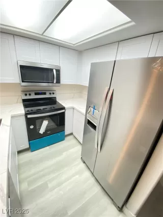 Photo #5: 2648560 Listing 