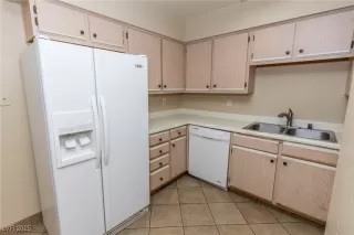 Photo #4: 2648566 Listing 