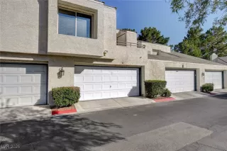 Photo #1: 2648568 Listing 