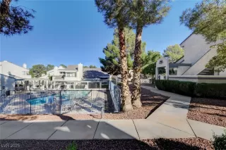 Photo #3: 2648568 Listing 