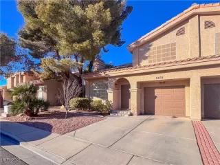 Photo #2: 2648596 Listing 