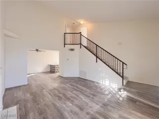 Photo #5: 2648596 Listing 