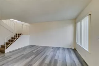 Photo #6: 2648651 Listing 